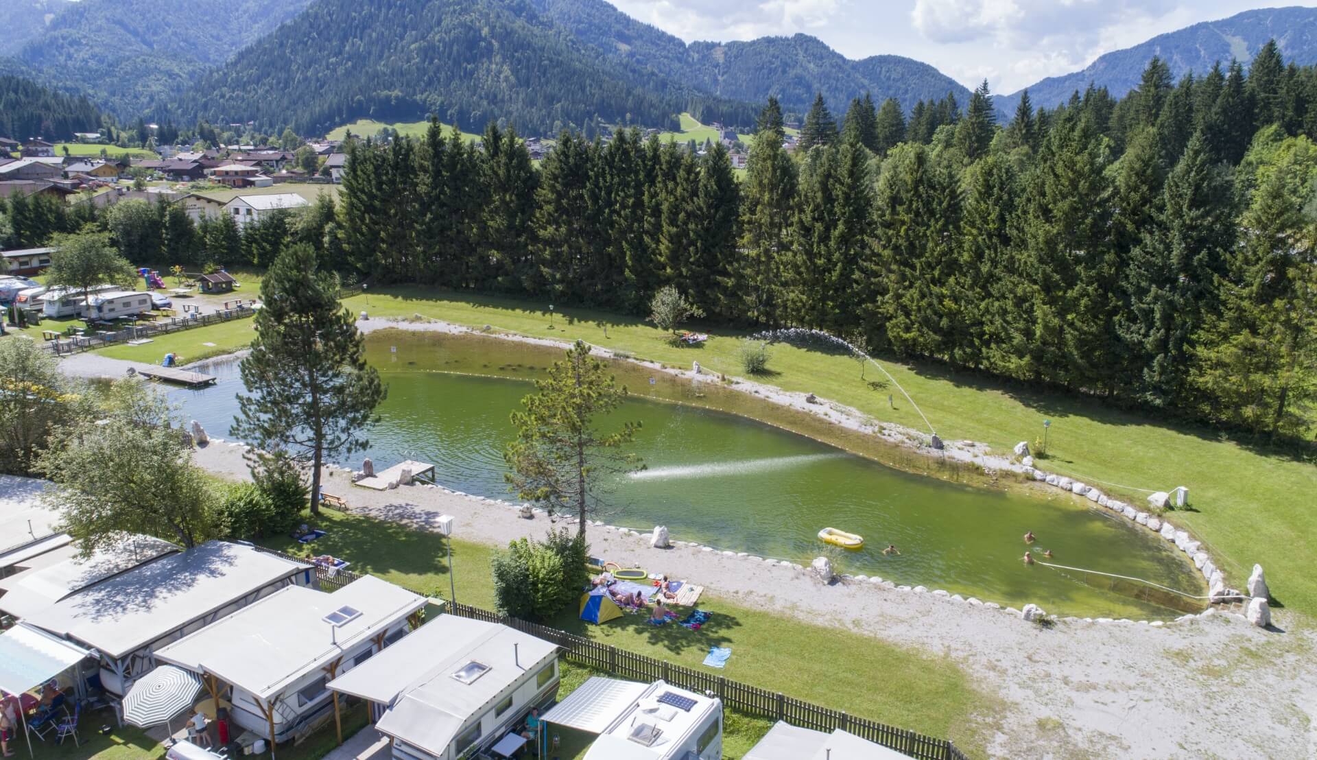 Camping-Steinplatte Badesee. Camping KitzbÃ¼hel, Campingplatz Tirol. CampingplÃ¤tze Ã–sterreich